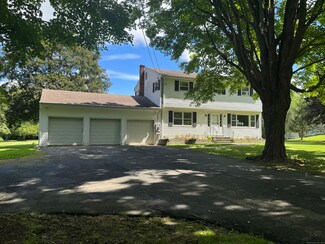 408 Hut Hill Rd, Bridgewater, CT 06752