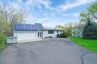 987 County Road C2 W, Saint Paul, MN 55113