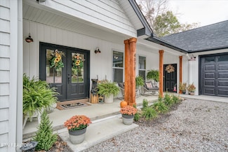 4078 Lone Wolf Cir, Crossville, TN 38572