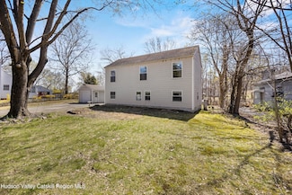 460 Vineyard Ave, Highland, NY 12528