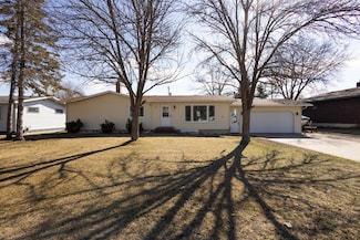 1327 Jackson Ave, Detroit Lakes, MN 56501