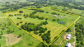 250 Rockridge Rd, Paris, KY 40361