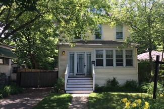 1027 Green Bay Rd, Wilmette, IL 60091