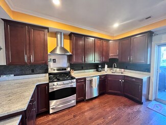 584 E 8th St Unit 3, Boston, MA 02127