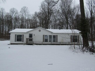1835 W Maple Ln, Claypool, IN 46510