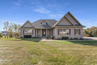 2614 Country Ridge, Muscatine, IA 52761