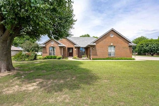 1715 N 9th St, Perry, OK 73077