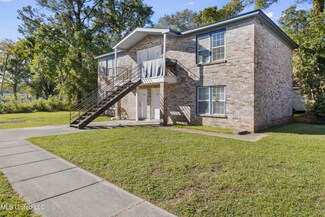 6430 Jasmine St, Moss Point, MS 39563