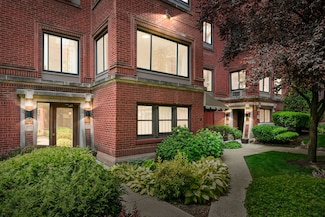 918 W Sunnyside Ave Unit 1B, Chicago, IL 60640