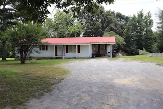 94 Eddy Rd, Danville, AL 35619