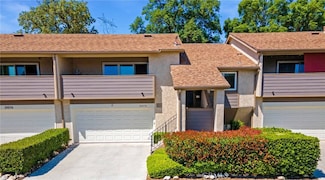 20078 Avenue of The Oaks Unit 195, Newhall, CA 91321