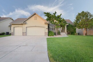 3918 N Lakecrest Cir, Wichita, KS 67205