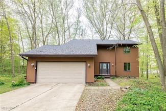 1537 Plantation Dr, Hudson, OH 44236