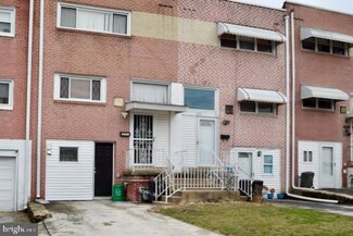 2006 Valley View Dr, Folcroft, PA 19032