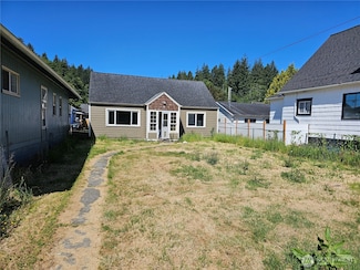 709 Monroe St, Hoquiam, WA 98550