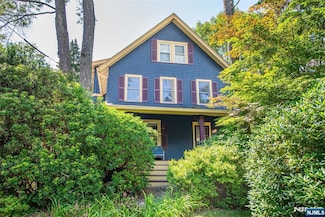 530 Up Mountain Ave Unit 1, Montclair Twp., NJ 07043