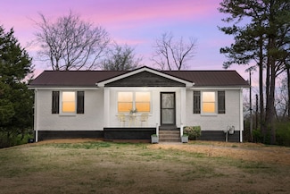 222 Norris Dr, Clarksville, TN 37042