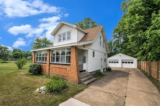 195 56th St SW, Grand Rapids, MI 49548