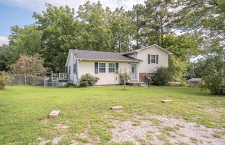 652 Old Florence Pulaski Rd, Leoma, TN 38468