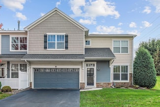 1952 Commonwealth Blvd Unit 4, Chanhassen, MN 55317