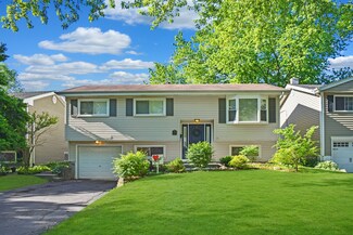 1214 Wilson Ave, Wheaton, IL 60189