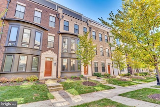 510 Silver Clipper Ln, Oxon Hill, MD 20745