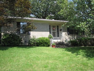 7906 Evergreen Dr, Little Rock, AR 72227