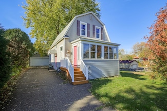 1047 N Jameson St, Saint Paul, MN 55103