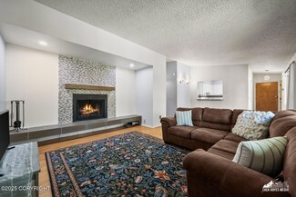 4838 Bryn Mawr Ct Unit 4, Anchorage, AK 99508