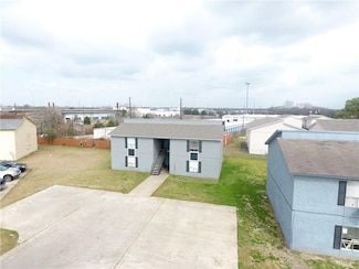 2703 Evergreen Cir, Bryan, TX 77801