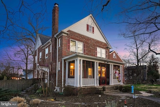 7429 Carroll Ave, Takoma Park, MD 20912