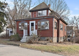 122 Babcock Ave, North Weymouth, MA 02191