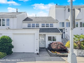 203 Dover Green, Staten Island, NY 10312
