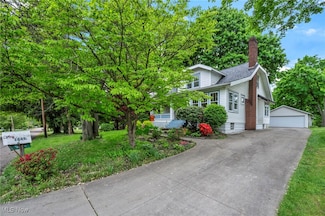 1649 Woods Rd, Akron, OH 44306