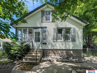 3820 Gordon St, Omaha, NE 68105