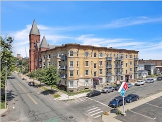 173 Elm St Unit 1LC, Holyoke, MA 01040