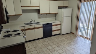 309 Edwin St, Midland, MI 48642