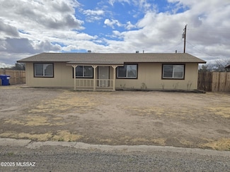 752 E Comstock St, Benson, AZ 85602