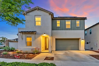 8847 Hightail Dr, Santee, CA 92071