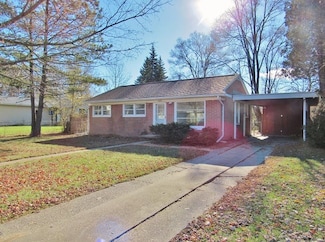 1324 Carolina St, Midland, MI 48642
