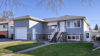 1413 N 18th St, Bismarck, ND 58501