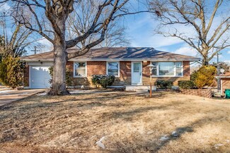1239 Ensley Dr, Saint Louis, MO 63137