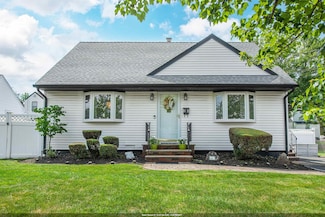 20 Bryant Ave, Bloomfield, NJ 07003