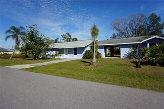 422 Omen St, Punta Gorda, FL 33982