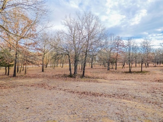 4 Duchess Creek Dr, Porum, OK 74455