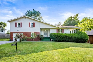 403 Pardee Rd, Rochester, NY 14609
