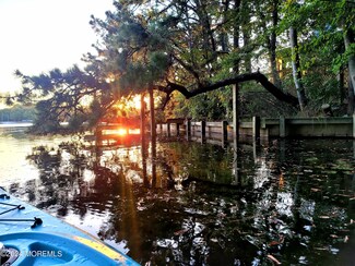 801 Lakeside Dr N, Forked River, NJ 08731