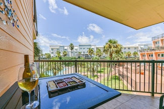 9520 Seawall Blvd Unit 135, Galveston, TX 77554