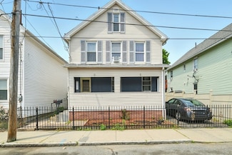 47 N Summer St, Holyoke, MA 01040