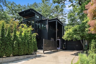 2867 Burnham Blvd, Minneapolis, MN 55416